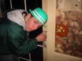 14 Leakeprechaun showing us how the door works